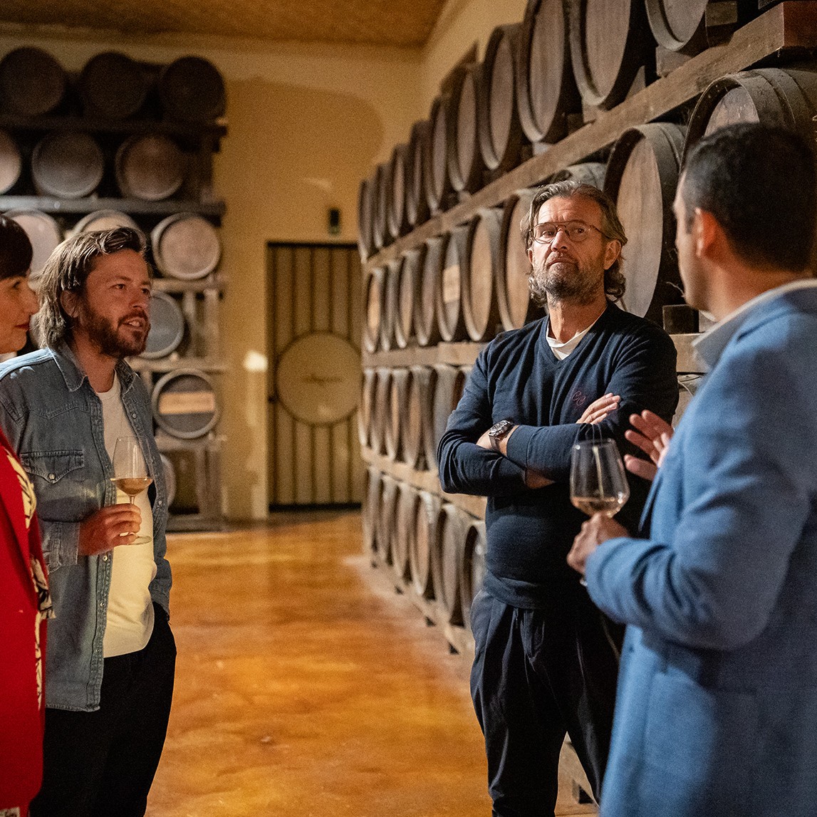 Cracco-in-visita-alla-Cantina-Contini-1898